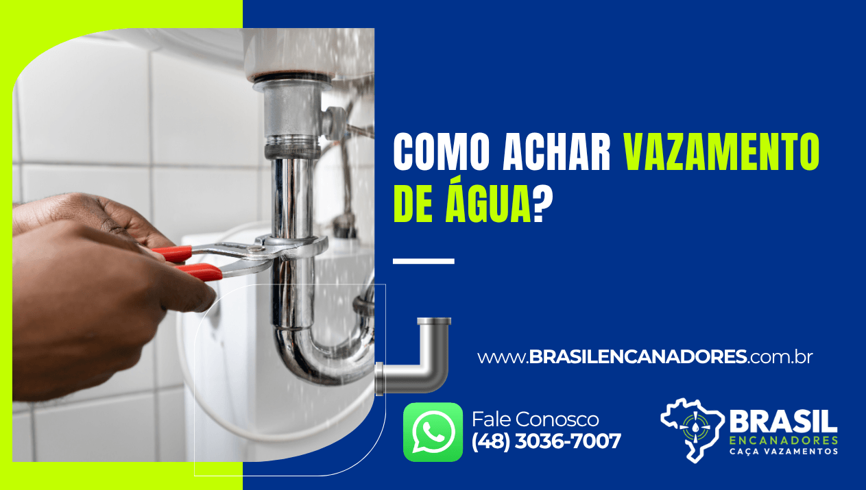 Vazamento de água visível sob a pia com gotejamento contínuo, ilustrando como achar vazamento de água em conexões hidráulicas residenciais.